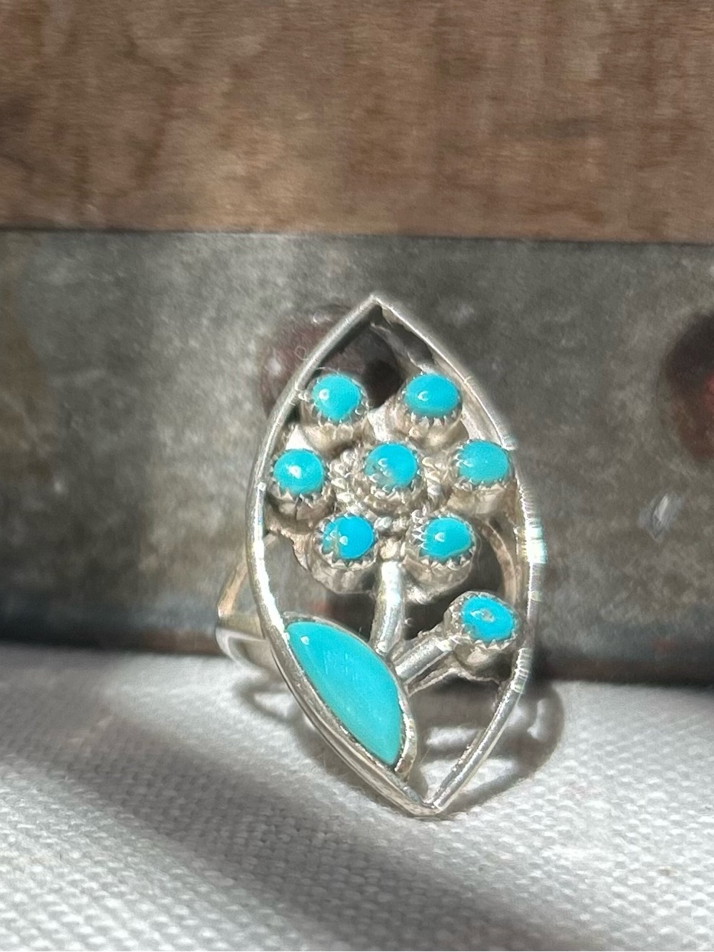Vintage Native American Zuni Ring - Picture 4 of 14
